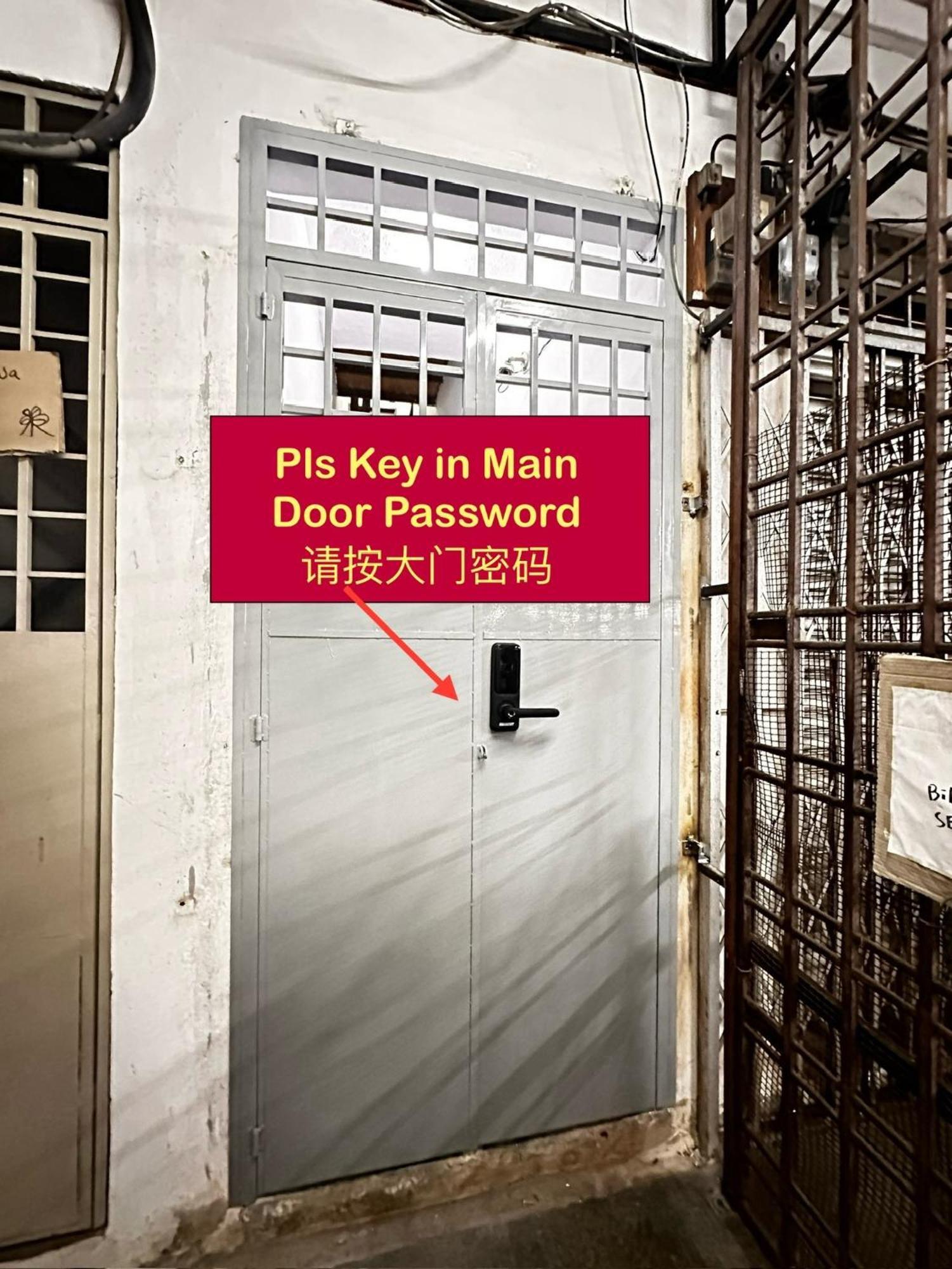 Jiaxin Dormitory - Puteri Wangsa 家馨旅舍 Ulu Tiram Bagian luar foto